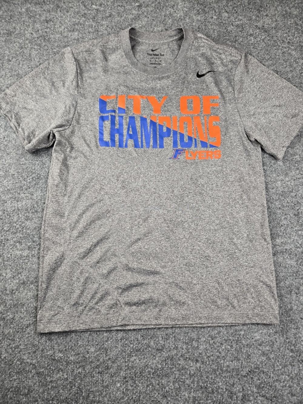 Nike Gray Shirt City Of Champions Flyers 9 Medium #823